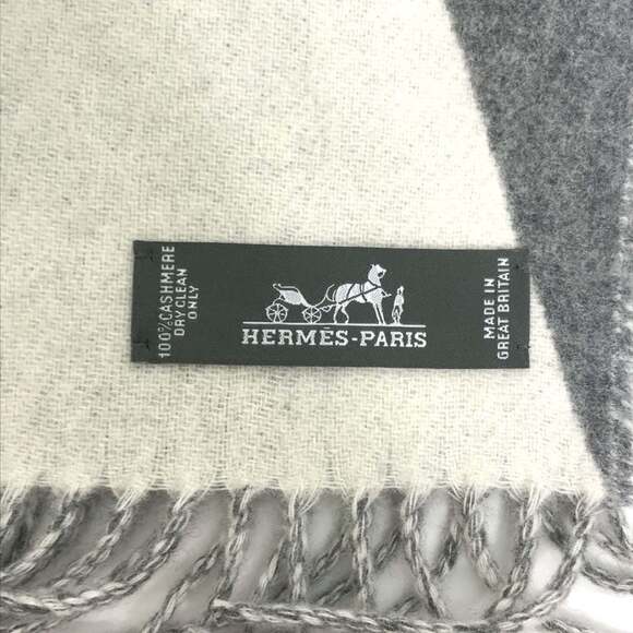 HERMES Authentic White Scarf - Picture 9 of 10